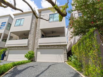 2622 Greenbriar Drive