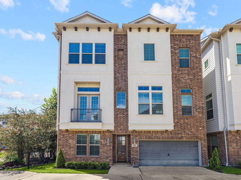 4003 Beacon Fisher Drive, Houston TX 77018