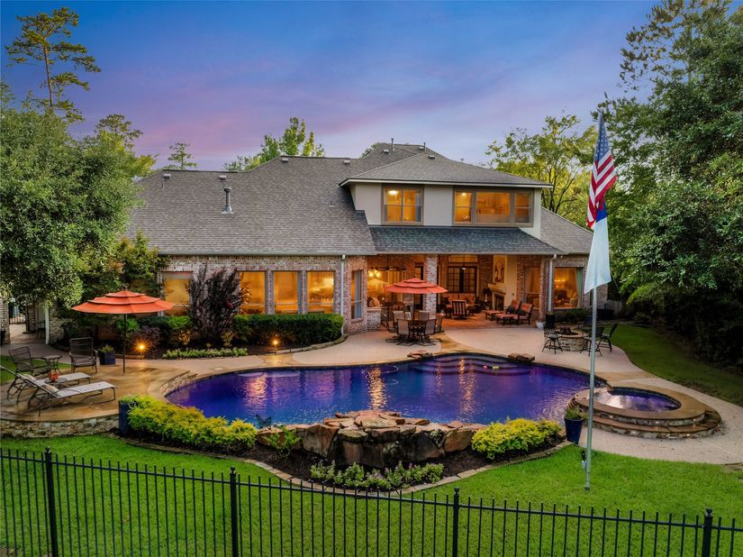 70 W Ambassador Bend, The Woodlands TX 77382