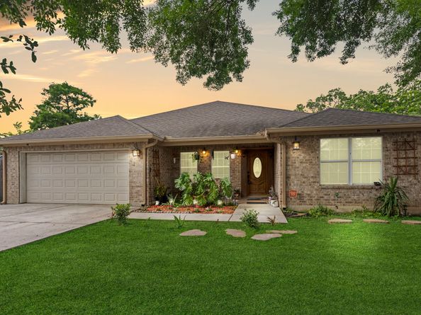 631 Apache Street, Houston TX 77022