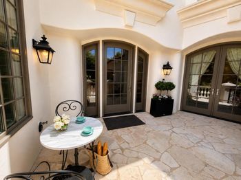 8734 Chalk Knoll DR
