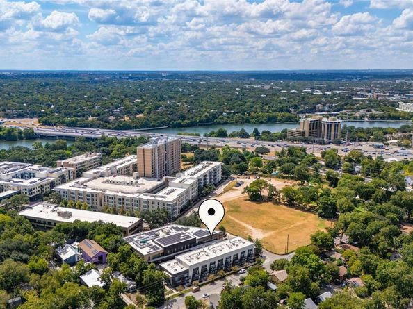 49 Navasota ST 216, Austin TX 78702