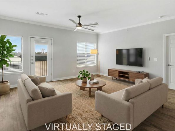 2502 Leon ST 414, Austin TX 78705