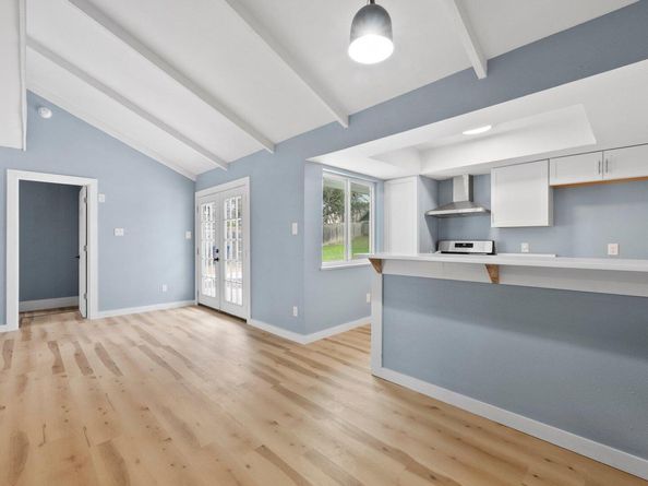 1112 Village Green DR, Austin TX 78753