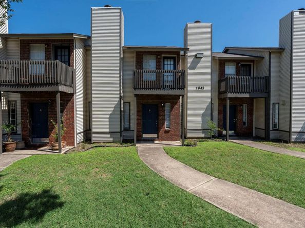 1841 River Crossing CIR B, Austin TX 78741