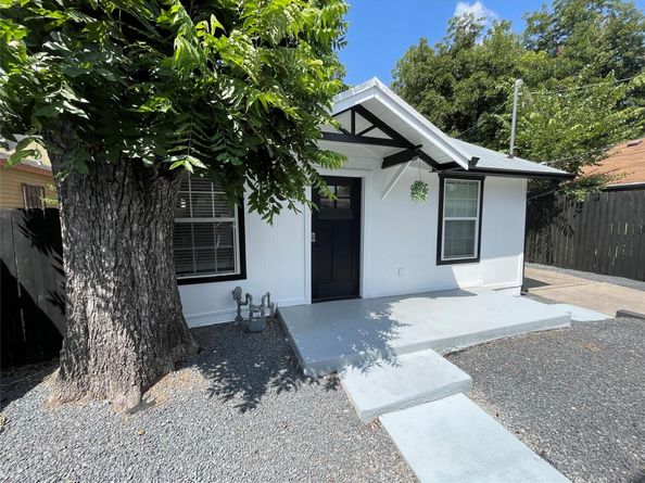 2402 Santa Rita ST, Austin TX 78702