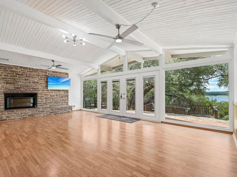 21103 Dawn DR, Lago Vista TX 78645