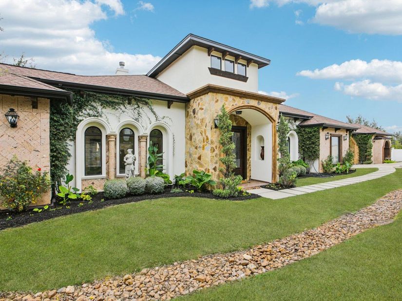 5005 McIntyre CIR, Austin TX 78734