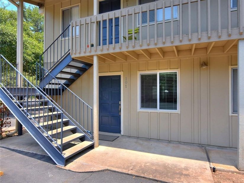 4209 Burnet RD 101, Austin TX 78756
