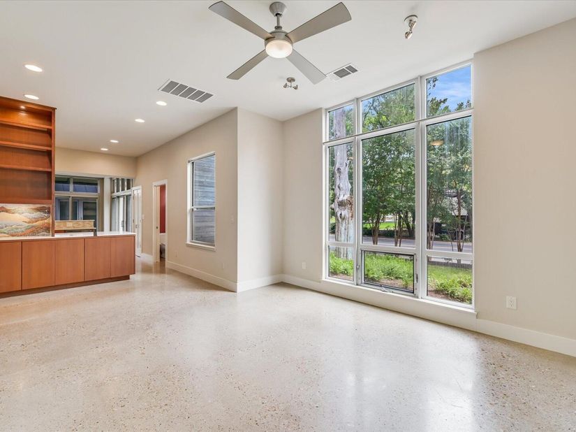 2822 Wooldridge DR B, Austin TX 78703