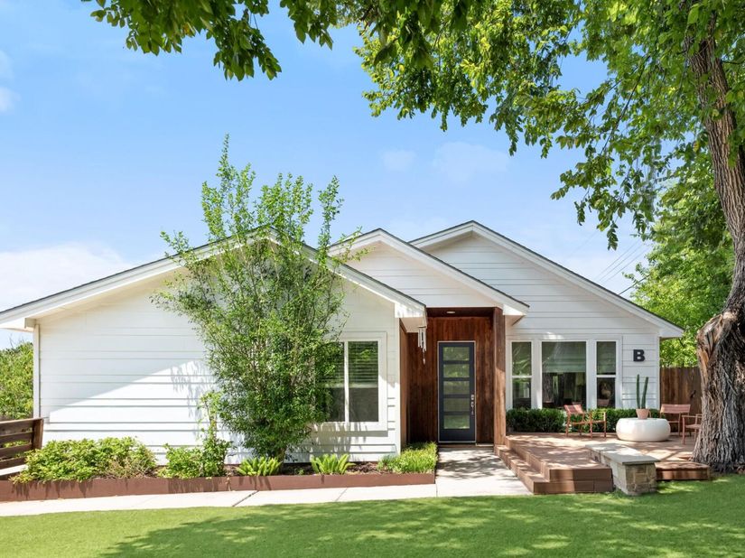 1902 Webberville RD B, Austin TX 78721