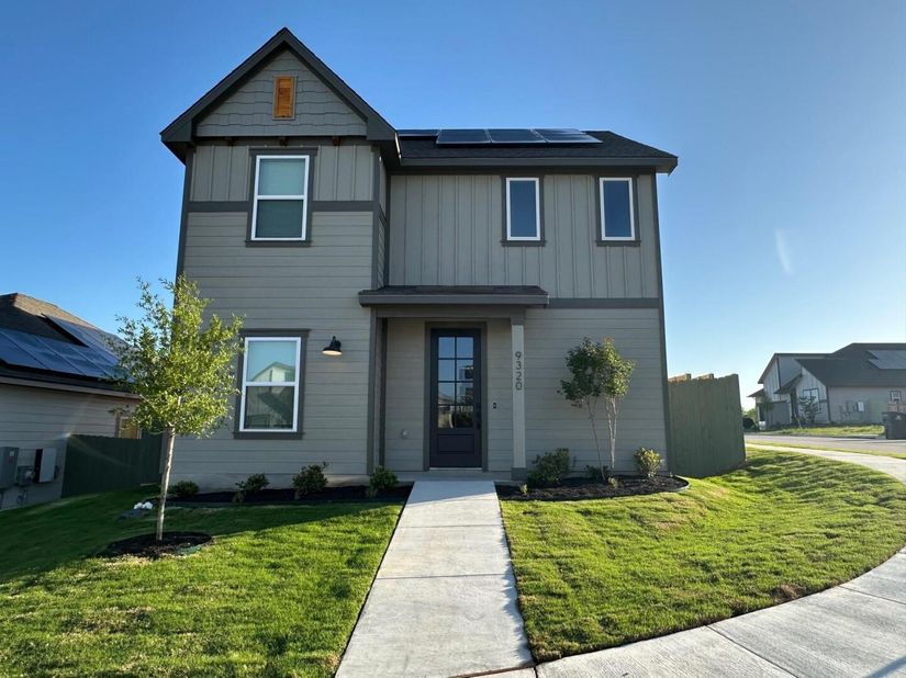 9320 Gladsome PATH, Manor TX 78653