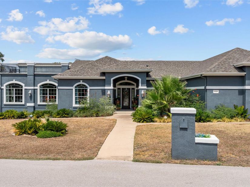 21508 Lake Park DR, Lago Vista TX 78645