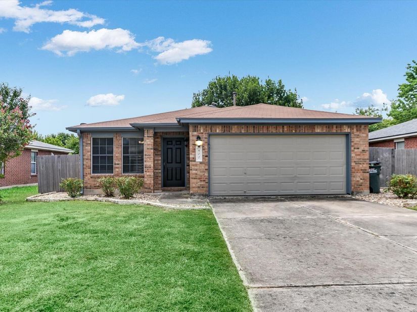 400 Ashbury DR, Leander TX 78641