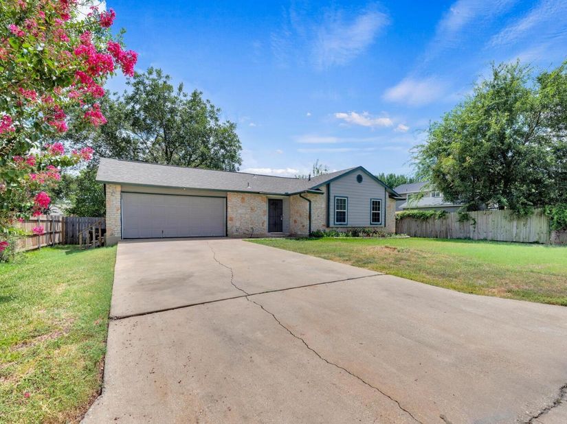 607 Garden Path CV, Round Rock TX 78664