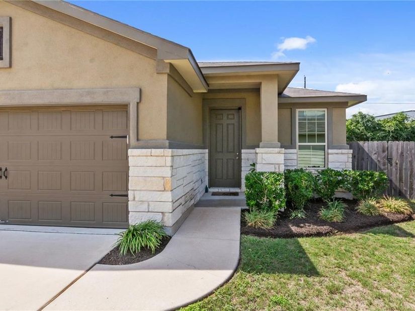 417 Anacua LOOP 6, Manchaca TX 78652