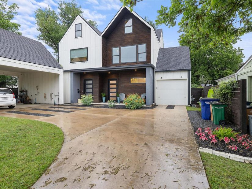 1310 Choquette DR B, Austin TX 78757