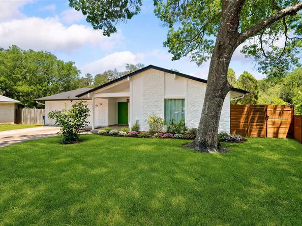 6107 Blarwood DR, Austin TX 78745