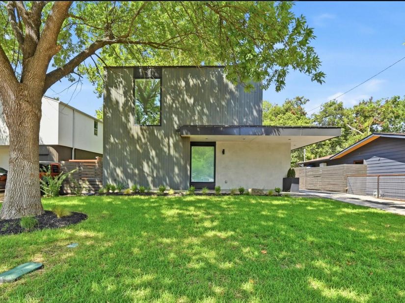 3004 Fontana DR, Austin TX 78704