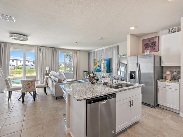 5646 Enclave Drive, Mangonia Park FL 33407