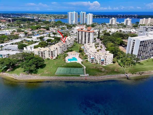 372 Golfview Road 403, North Palm Beach FL 33408