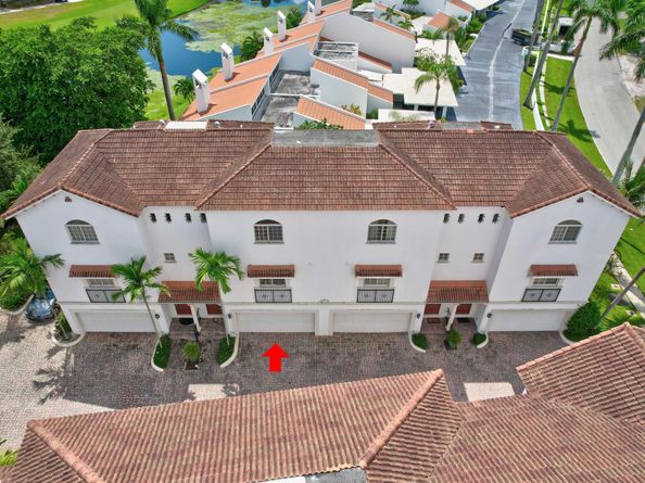 1950 Presidential Way 10, West Palm Beach FL 33401