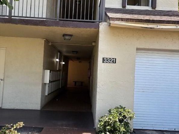 Undisclosed Address #FX-10516620, Lauderdale Lakes FL 33319