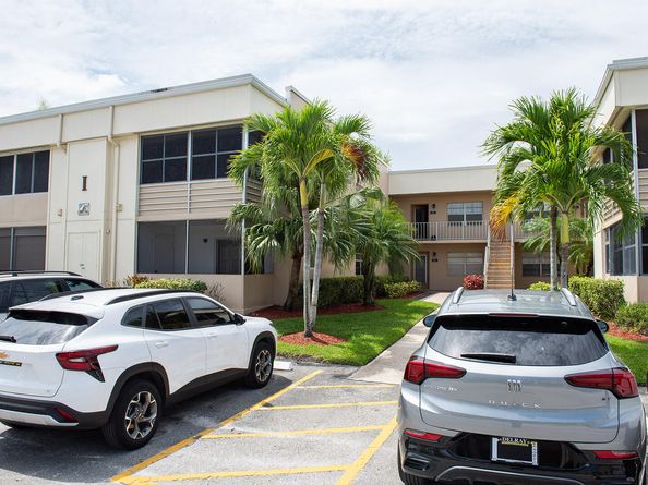 416 Capri I, Delray Beach FL 33484