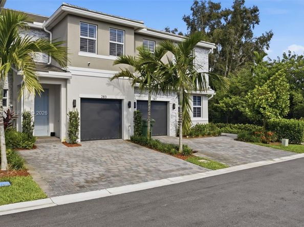 283 SW 169th Lane, Pembroke Pines FL 33027