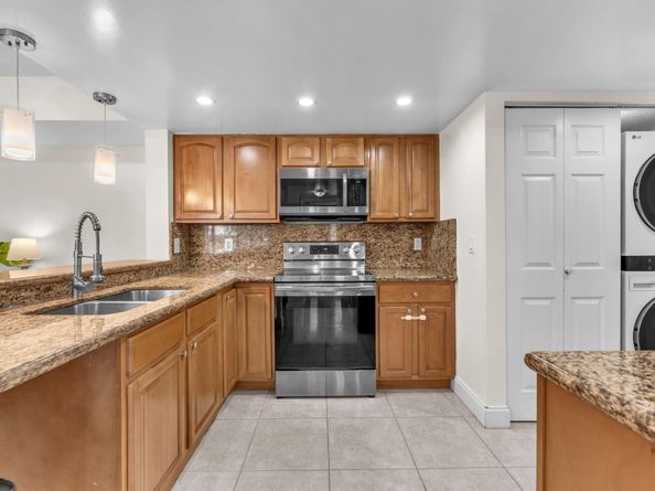 9022 W Atlantic Blvd 213, Coral Springs FL 33071