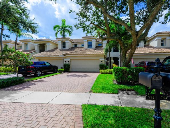 742 Cable Beach Lane, North Palm Beach FL 33410