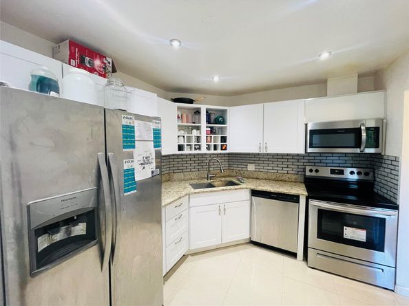 6300 S Falls Circle Dr 412, Lauderhill FL 33319