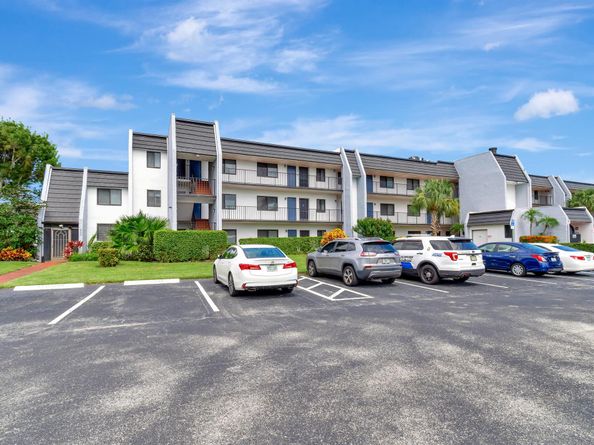 4248 Deste Court 202, Lake Worth FL 33467