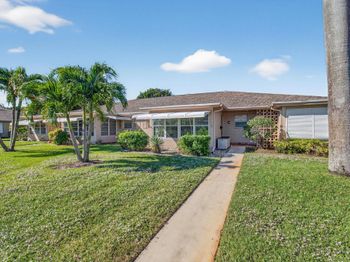 1382 High Point Way NE