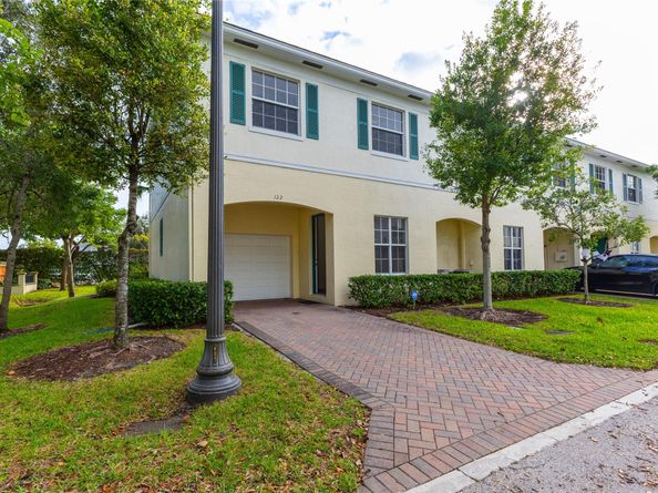 122 SW 7th Ct 122, Pompano Beach FL 33060