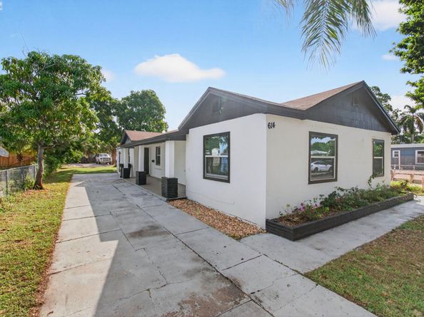 614 N E Street, Lake Worth Beach FL 33460