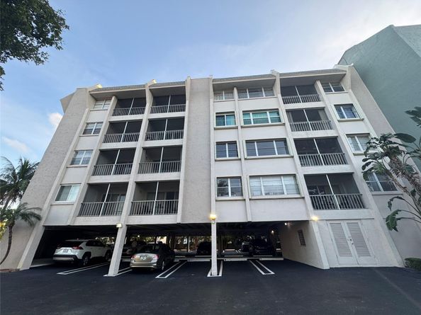 505 Spencer Dr 307, West Palm Beach FL 33409