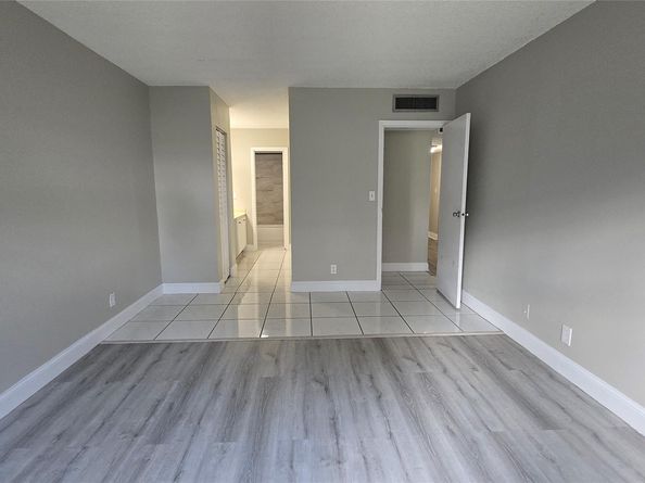 6200 S Falls Circle Dr 105, Lauderhill FL 33319