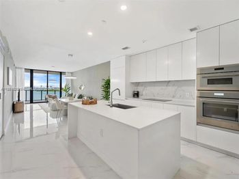 700 NE 24th Street