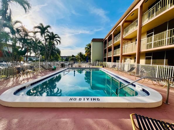 100 SE 6th Avenue 303, Pompano Beach FL 33060
