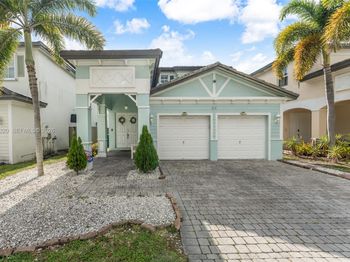 216 NE 36th Terrace