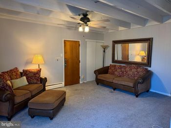 100 E Glenolden Avenue