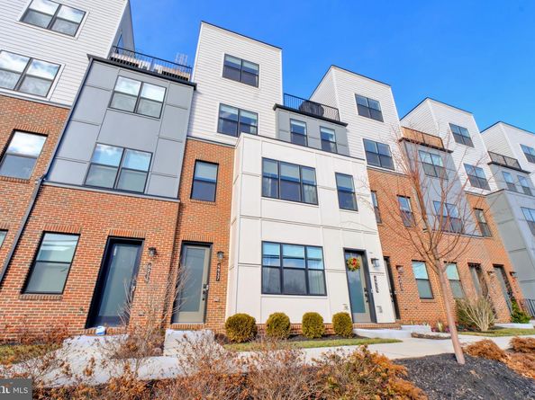 4937 Eisenhower Avenue, Alexandria VA 22304