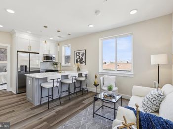 1016 Rhode Island Avenue NE