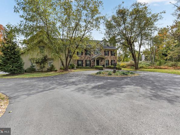 5765 Valley Stream Drive, Doylestown PA 18902