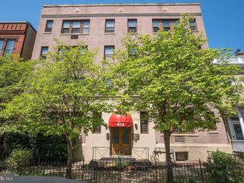 414 Seward Square SE