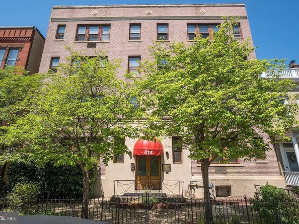 414 Seward Square SE 104, Washington DC 20003