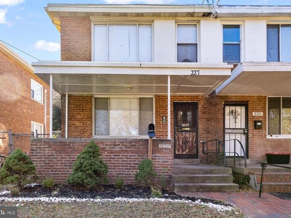227 Hawaii Avenue NE, Washington DC 20011