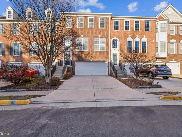 13083 Rose Petal Circle, Herndon VA 20171