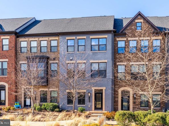 13208 Woodland Park Road, Herndon VA 20171